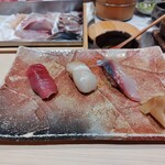 銀座のみこ寿司 - 中トロ、帆立、カンパチ
