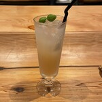 メルモーゾ ダ ドロカワ - 季節のフルーツソーダ、桃