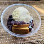 テイクアウトカフェ松尾商店 - 料理写真:カップdeシフォン(プレーン＋塩麹あん＋バニラ)