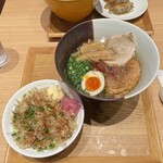 ラーメンWalkerキッチン - 