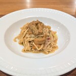 La Stalla - ムラサキウニのタヤリン。濃厚な美味しさはエゾバフンウニが勝りますが、ムラサキウニにもスッキリとした良さがあります