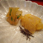 寿司一 - optio A30で撮影。鮃の昆布〆と西京味噌漬。