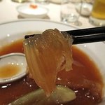 中国飯店 富麗華 - フカヒレの姿煮込み