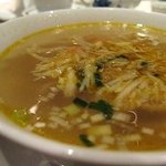 中国飯店 富麗華 - 上海蟹みそのせスープそば