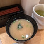 立鮨 すし横 ヤエチカ店 - 