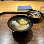 御料理 ふじ田 - お椀：甘鯛の酒蒸し、赤茄子、叩きおくら