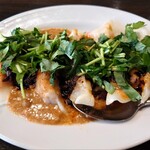 野方餃子 本店 - 麻辣坦々水餃子　ソースもとても美味しい。