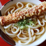 灸まんうどん - かけ300円＋ちくわ天120円