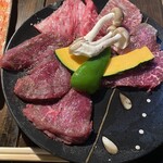 邦 - 【和牛の上盛り合わせ】