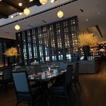 ロウリーズ・ザ・プライムリブ - 