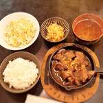 ハラミが主役 - ハラミ定食９８０円