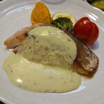 キッチン ブルー グローブ - 反対側から、エスドラゴンとマスタードのソースはタップリ！