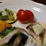 キッチン ブルー グローブ - 備え付け野菜にもソース