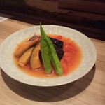天婦羅と刺身 板前料理 魚天 - 夏野菜の素揚げ