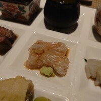 りょうり屋 くどう - 真ん中の穴子の刺身が最高❗食感とお味が美味‼️