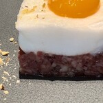 Tucusi - 和牛の炙りユッケ仕立て（角）