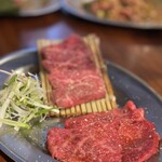 路地裏焼肉 マックスザホルモン - 