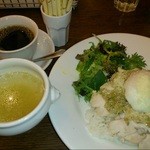 ダパウロ - 2014/04 ロコモコランチ 1,000円(税抜)