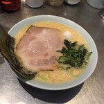 丸花 - 醤油豚骨ラーメン　税込800円