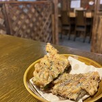 あらかきタコス - もずく天ぷら