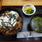 お食事処おおた - 牛すじ丼 ７５０円