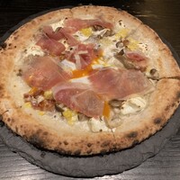 800°DEGREES ARTISAN PIZZERIA - 