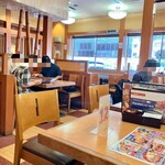 埼玉漁港 海鮮食堂 そうま水産 - 店内①