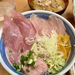 埼玉漁港 海鮮食堂 そうま水産 - 今日はぶりがのった丼でした！