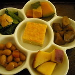 里山カフェ - ６種類のおかず