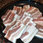 在日 韓国-朝鮮料理 KIM - サムギョプサル