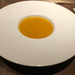 洋食 泉 - スープ　カレー風味