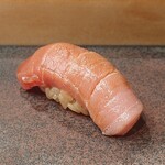 すし匠 - 熟成中トロ:赤酢