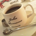 JUHA - 温かいコーヒーと、よい音楽の店。
良い意味で西荻っぽくない。