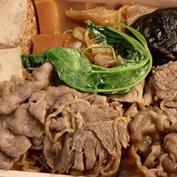 豚捨 KITTE丸の内店 - お肉や具材がタップリ