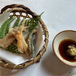 郷土料理ともん - イワナの骨煎餅