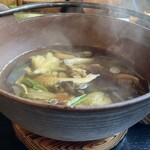 郷土料理ともん - きのこと山菜の鍋