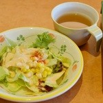 Saizeriya - ランチのサラダとスープ飲み放題　信じられない安さ