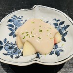 奈良屋町 青 - 【写真⑦】白桃の白和え(豆腐、マカダミアナッツ、松の実)