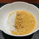 奈良屋町 青 - 【写真⑪】竹崎カニ(佐賀県)のスパイスカレー