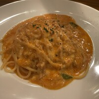 Le Comptoir de シャンパン食堂 - ツナとトロトロチーズ　トマトソースパスタ