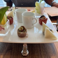 ポム・ダダン - 