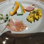 CAFE QUARTIER LATIN - 