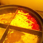 しゃぶ葉 - 土日祝ディナー 牛たん＆国産牛 しゃぶしゃぶ食べ放題コース ＆ お替わり自由！ドリンクバー ＆ 選べる4種の鍋だし