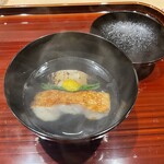 赤坂 島袋 - まぐろ節の力強いお出汁