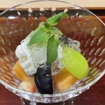 赤坂 島袋 - フルーツ満載