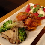 串酒場チチカブ - 前菜三種盛：580円(14年04月)