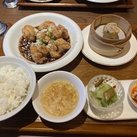 正宗広東私房菜サワダ 梅田エスト店 - 
