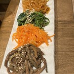 牛舞 ホルモン焼肉酒場 - 