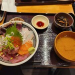 うまい魚が食べたくて - 日替わり海鮮丼(税込1,200円)