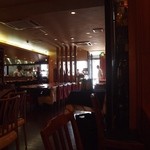 店内はかなり広い